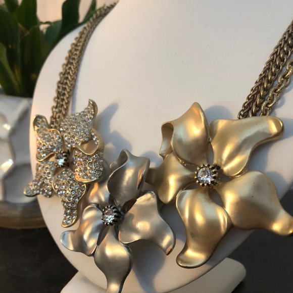 Mixed Metal Floral Statement Necklace - Picture 2 of 4